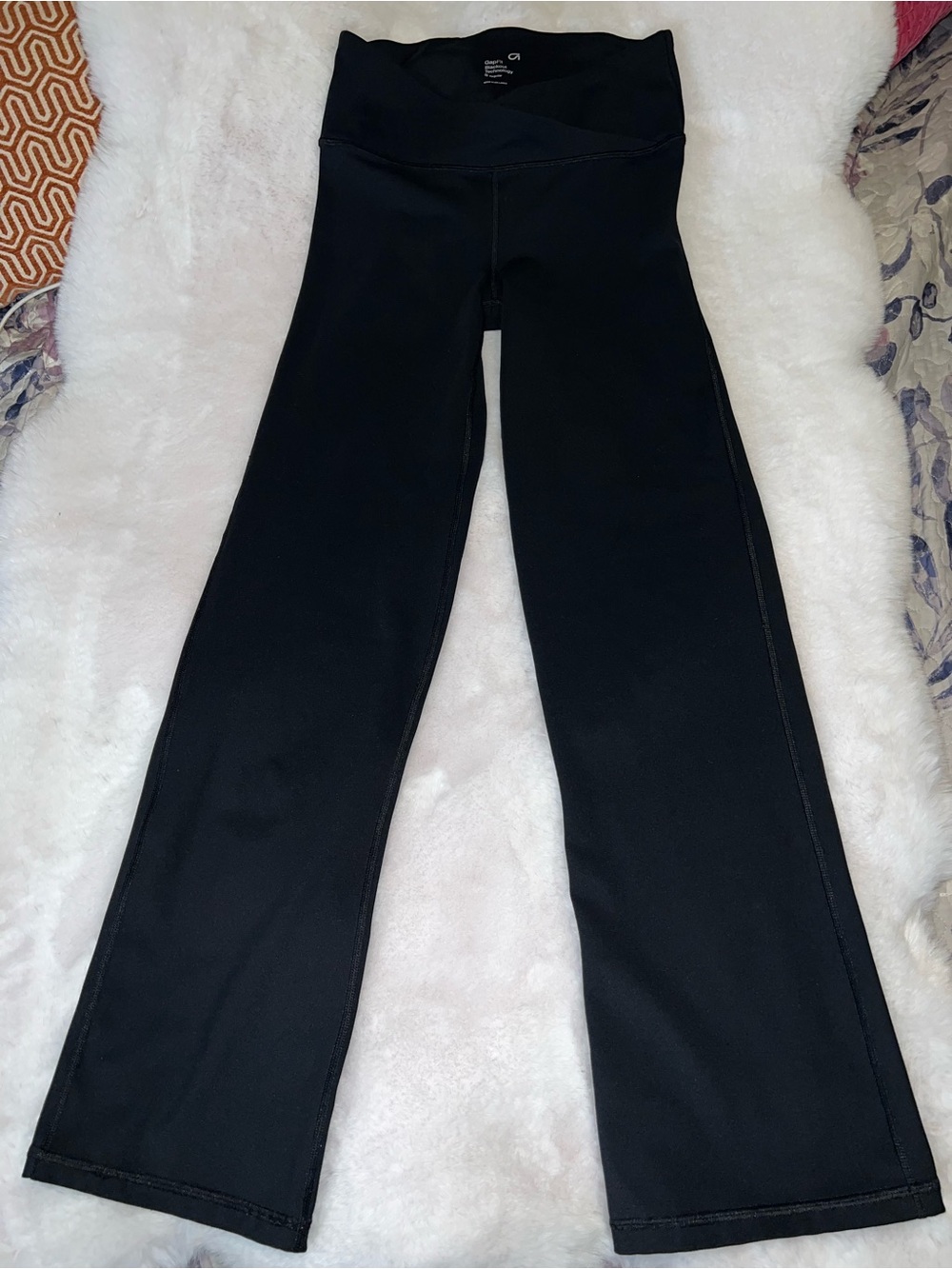 GAP Black Bootcut Leggings with v Waist